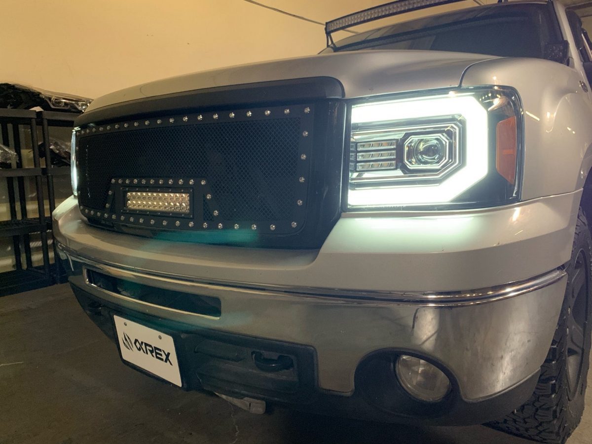AlphaRex 07-13 GMC Sierra PRO-Series Halogen Projector Headlights Black