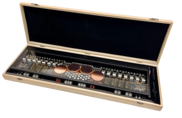 Stereo Integrity SIQ 200.4 High-Fidelity 4-Channel Amplifier *USED*
