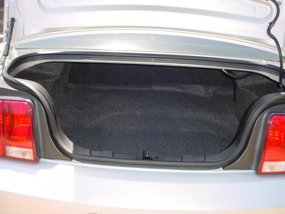 2005-2009 Ford Mustang Pro-Carpeted Jumbo Sub Box 2X10