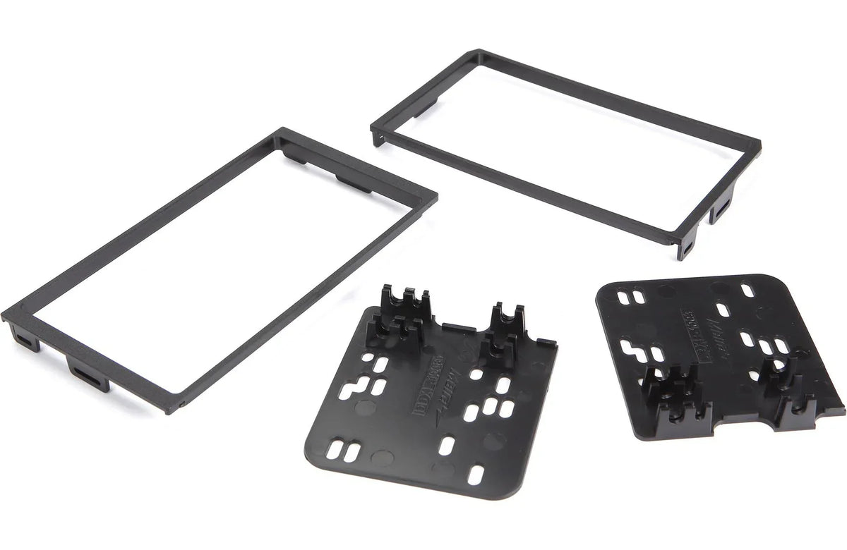 Metra 95-1003 Dash Kit