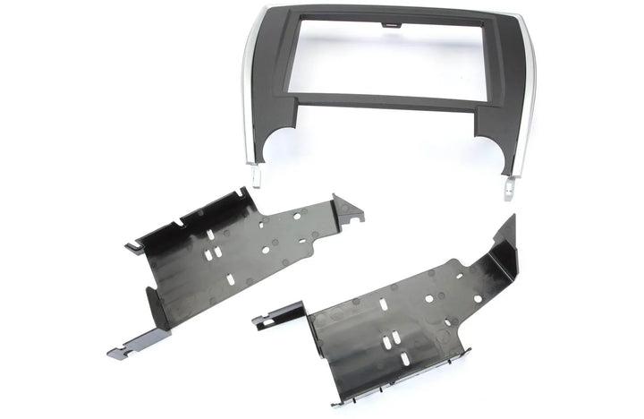 Metra 108-TO4 Dash Kit